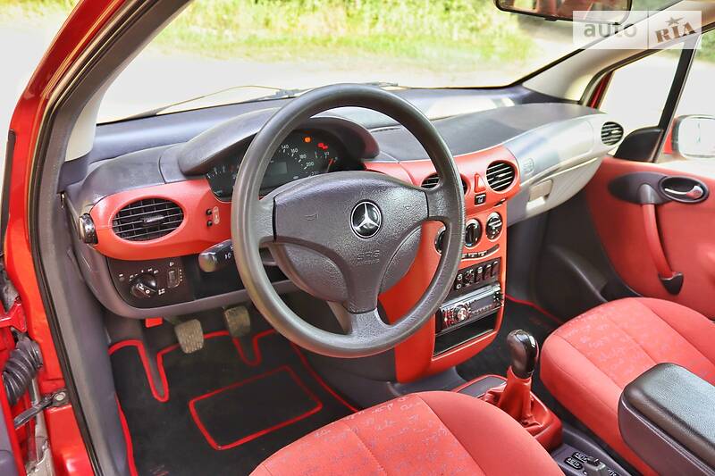 Хэтчбек Mercedes-Benz A-Class 1999 в 