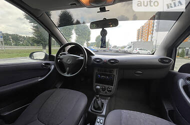 Хэтчбек Mercedes-Benz A-Class 2001 в 