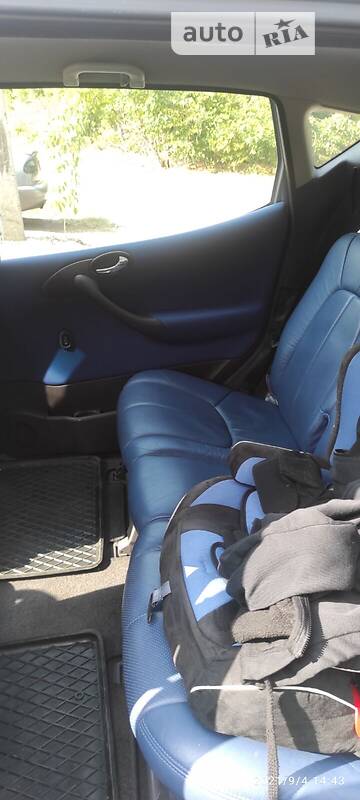 Хетчбек Mercedes-Benz A-Class 2003 в Дніпрі фото 14 Хетчбек Mercedes-Benz A-Class 2003 в Дніпрі