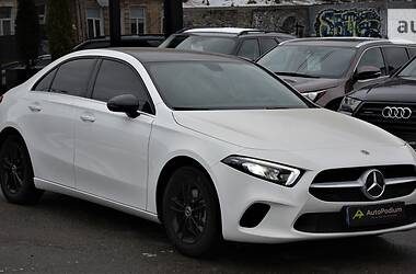 Седан Mercedes-Benz A-Class 2019 в Ужгороде