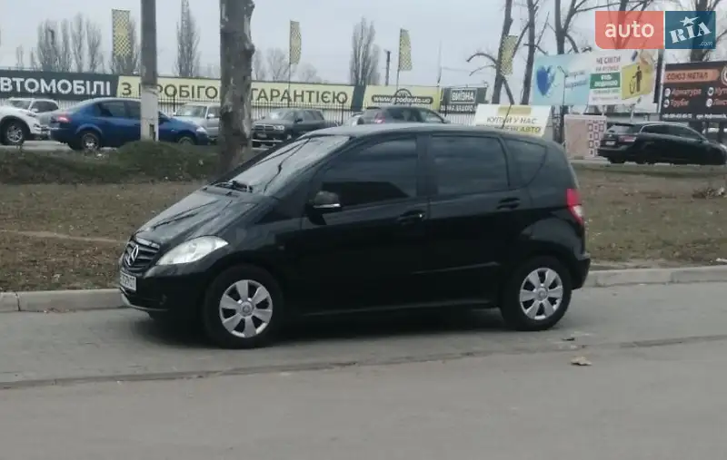 Mercedes-Benz A-Class 2011