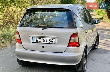 Хэтчбек Mercedes-Benz A-Class 2000 в 