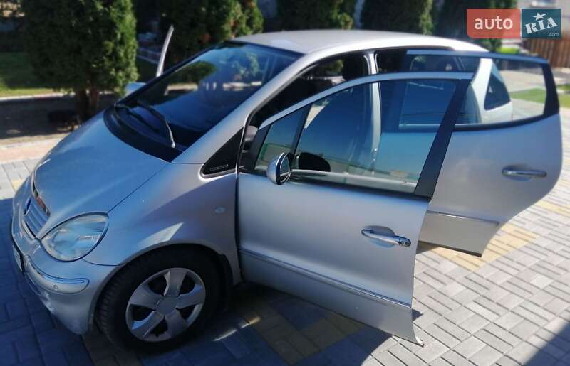 Хэтчбек Mercedes-Benz A-Class 2001 в Гнивани