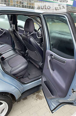 Хэтчбек Mercedes-Benz A-Class 2003 в 