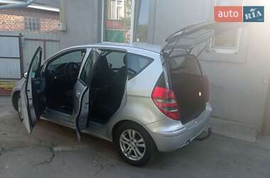 Хэтчбек Mercedes-Benz A-Class 2008 в 