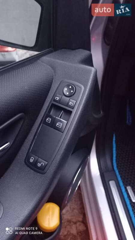 Хэтчбек Mercedes-Benz A-Class 2008 в Киеве фото 8 Хэтчбек Mercedes-Benz A-Class 2008 в Киеве