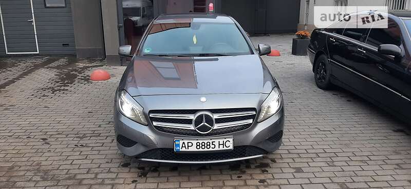 Хэтчбек Mercedes-Benz A-Class 2014 в Луцке