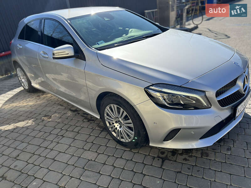 Хэтчбек Mercedes-Benz A-Class 2016 в Берегово