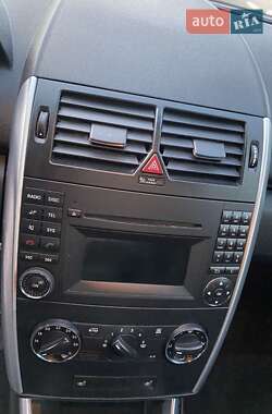 Хэтчбек Mercedes-Benz A-Class 2008 в 