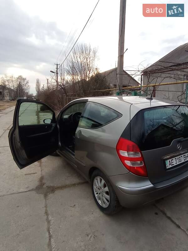 Хэтчбек Mercedes-Benz A-Class 2006 в Кривом Роге