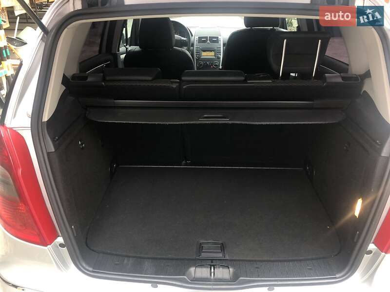 Хэтчбек Mercedes-Benz A-Class 2011 в Стрые фото 5 Хэтчбек Mercedes-Benz A-Class 2011 в Стрые