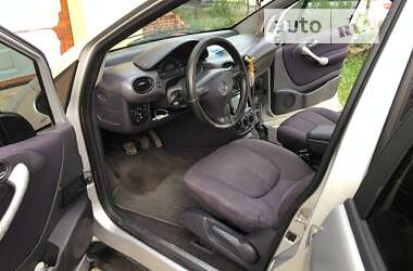 Хэтчбек Mercedes-Benz A-Class 2001 в 