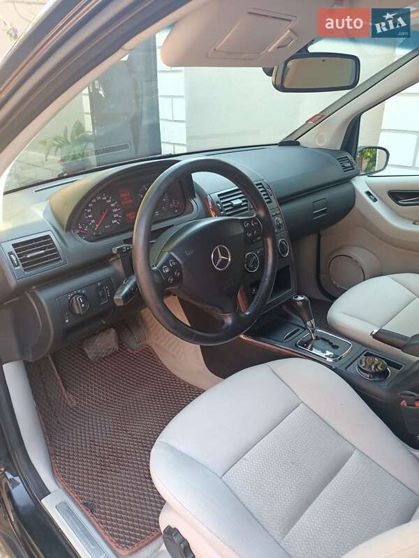 Хэтчбек Mercedes-Benz A-Class 2007 в Раздельной