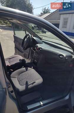 Хэтчбек Mercedes-Benz A-Class 1999 в 