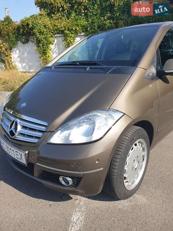Хэтчбек Mercedes-Benz A-Class 2011 в Киеве