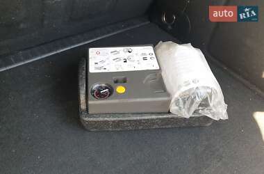 Хэтчбек Mercedes-Benz A-Class 2011 в 