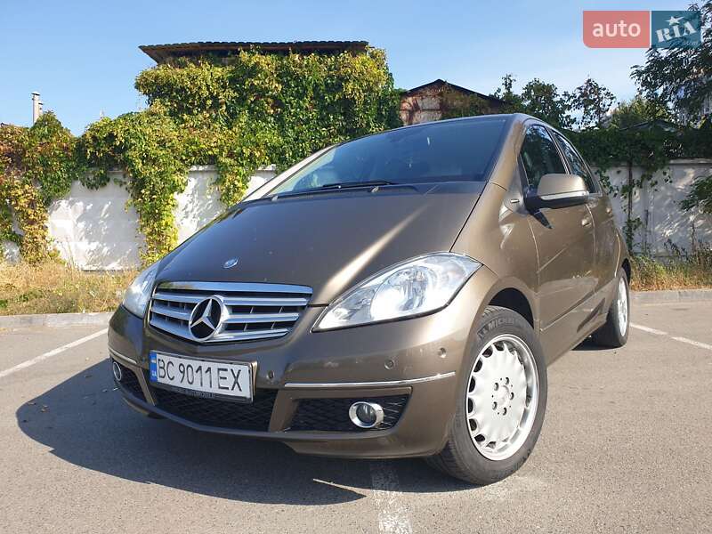 Хэтчбек Mercedes-Benz A-Class 2011 в Киеве