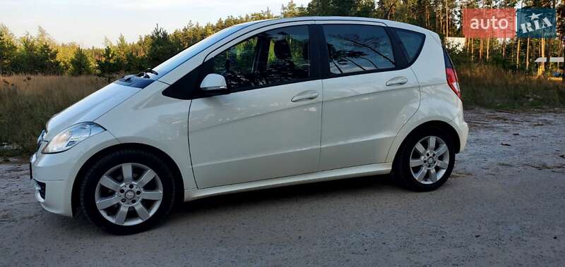 Хэтчбек Mercedes-Benz A-Class 2009 в Киеве