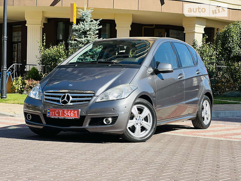 Хэтчбек Mercedes-Benz A-Class 2010 в Киеве