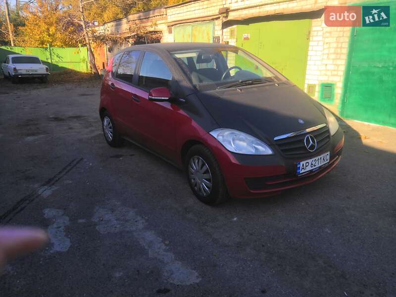 Хэтчбек Mercedes-Benz A-Class 2010 в Запорожье