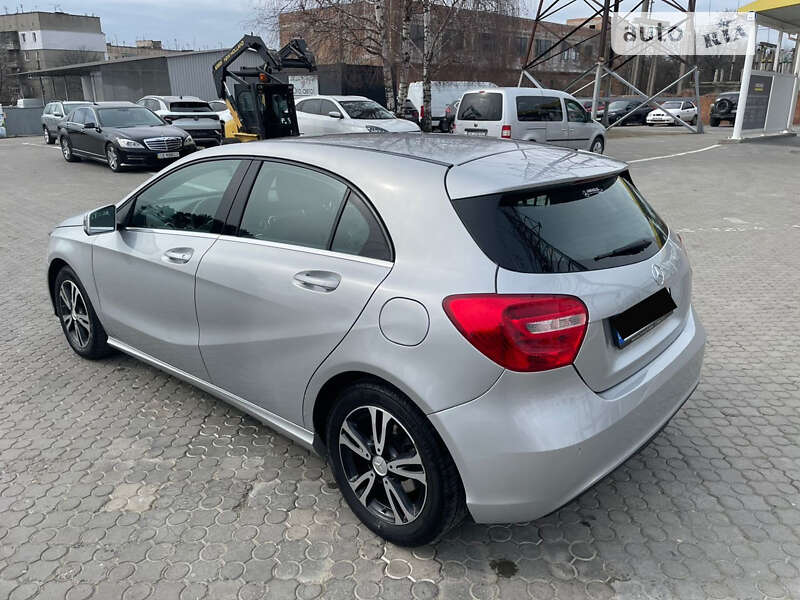 Хэтчбек Mercedes-Benz A-Class 2015 в Черновцах