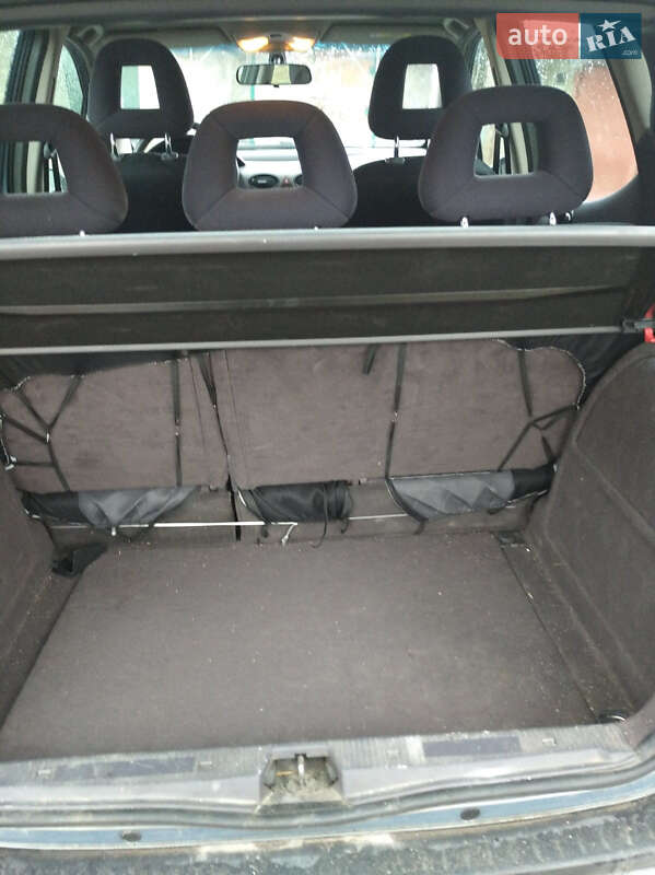Хетчбек Mercedes-Benz A-Class 2004 в Кам'янці-Бузькій