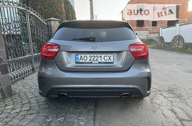 Хэтчбек Mercedes-Benz A-Class 2012 в 