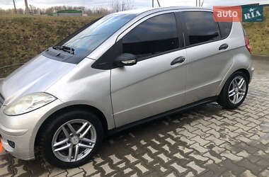 Хэтчбек Mercedes-Benz A-Class 2006 в 