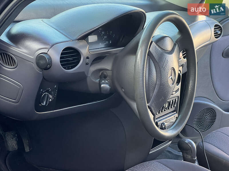 Хэтчбек Mercedes-Benz A-Class 2000 в Одессе