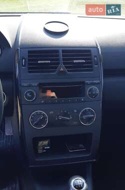 Хэтчбек Mercedes-Benz A-Class 2004 в 