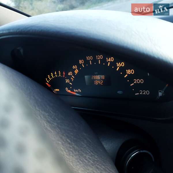 Хэтчбек Mercedes-Benz A-Class 2004 в Черновцах