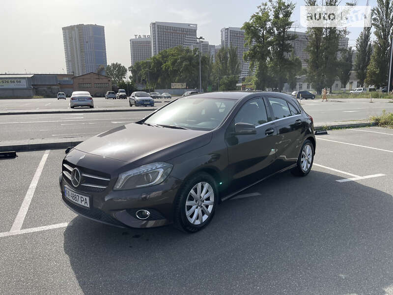 Хэтчбек Mercedes-Benz A-Class 2015 в Киеве