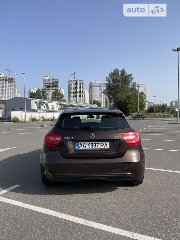 Хэтчбек Mercedes-Benz A-Class 2015 в Киеве