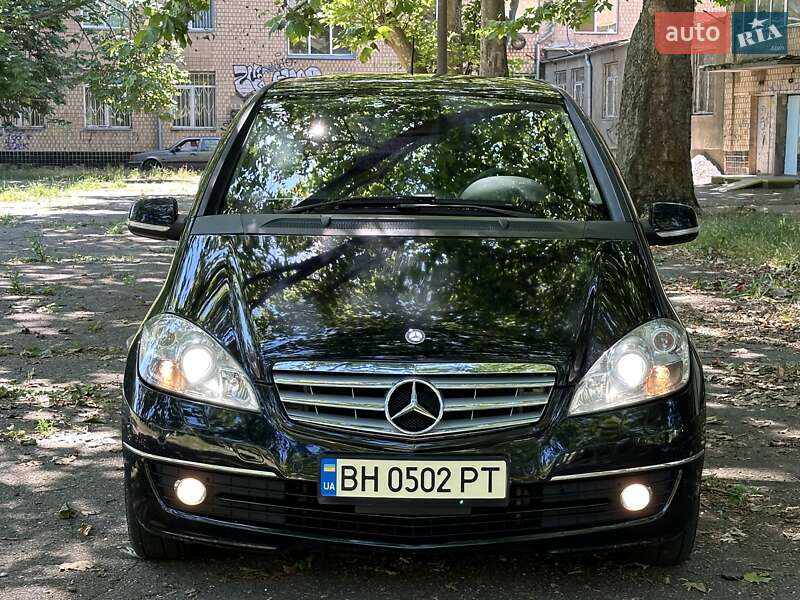 Хэтчбек Mercedes-Benz A-Class 2011 в Одессе