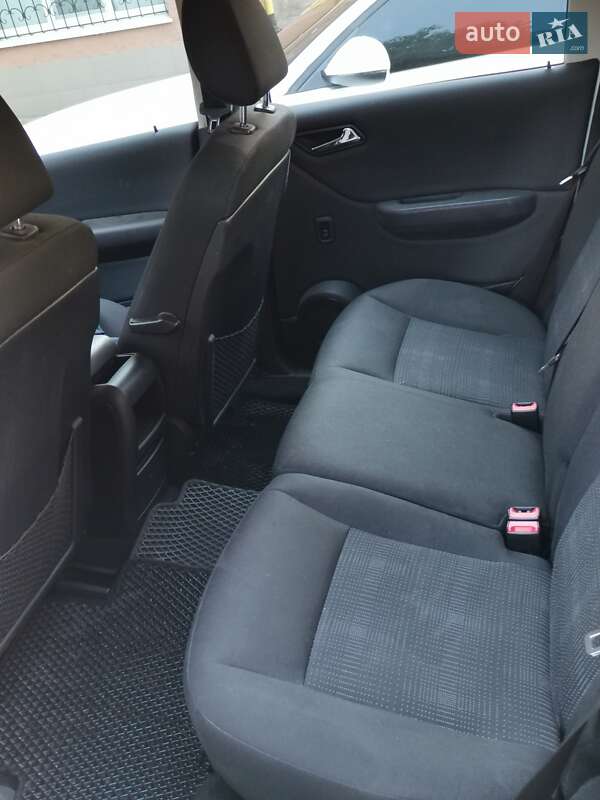 Хэтчбек Mercedes-Benz A-Class 2010 в Запорожье
