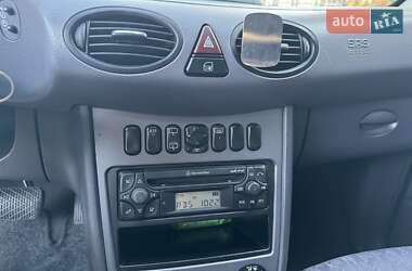 Хэтчбек Mercedes-Benz A-Class 2004 в 