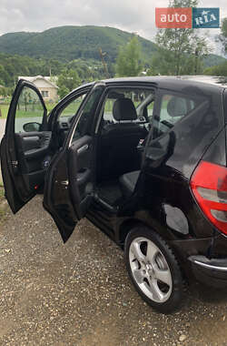 Хэтчбек Mercedes-Benz A-Class 2004 в 