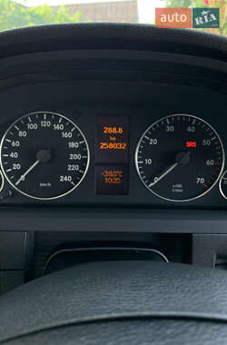 Хэтчбек Mercedes-Benz A-Class 2004 в 
