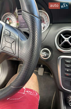 Хэтчбек Mercedes-Benz A-Class 2012 в 