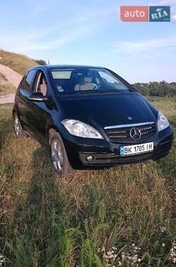 Хетчбек Mercedes-Benz A-Class 2008 в 