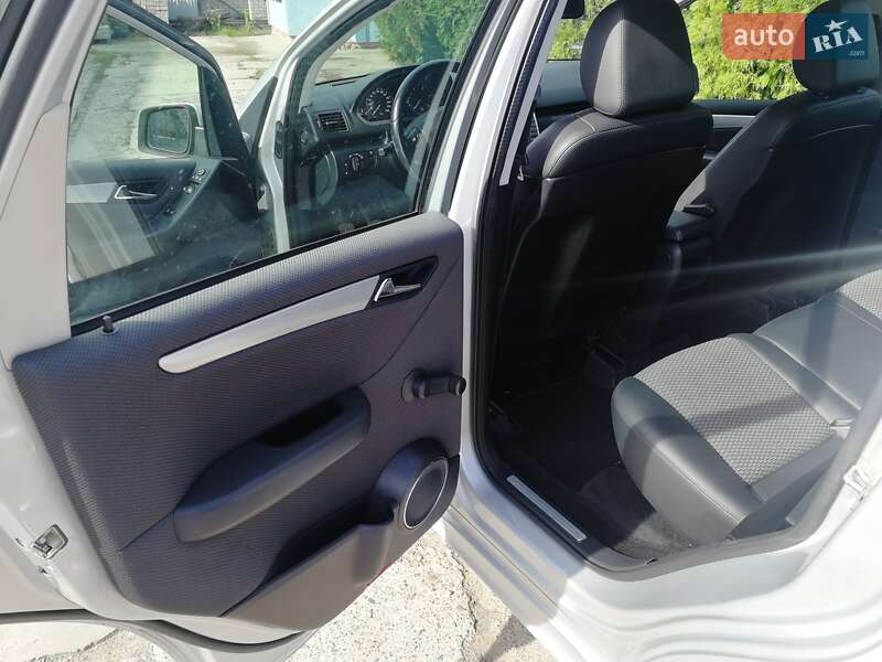 Хэтчбек Mercedes-Benz A-Class 2009 в Кицмани