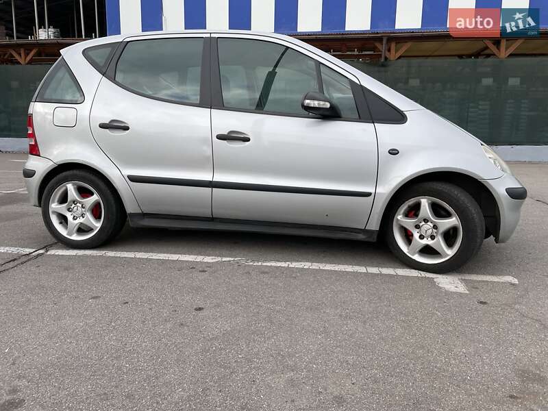 Хэтчбек Mercedes-Benz A-Class 2003 в 