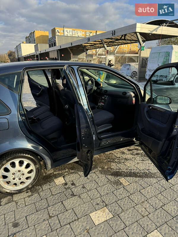 Купе Mercedes-Benz A-Class 2004 в Ужгороде