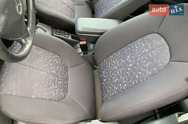 Хэтчбек Mercedes-Benz A-Class 2003 в 