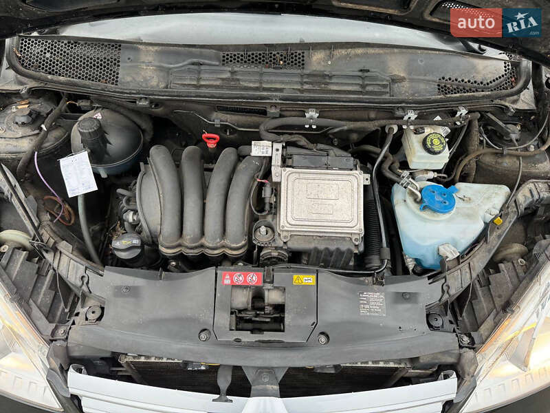 Хетчбек Mercedes-Benz A-Class 2009 в Вишневому фото 11 Хетчбек Mercedes-Benz A-Class 2009 в Вишневому