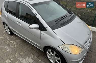 Хэтчбек Mercedes-Benz A-Class 2005 в 