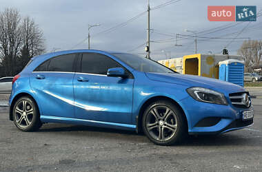 Хэтчбек Mercedes-Benz A-Class 2012 в Днепре