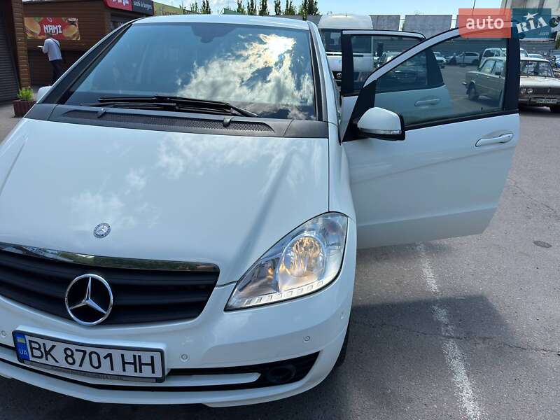 Хэтчбек Mercedes-Benz A-Class 2011 в Ровно