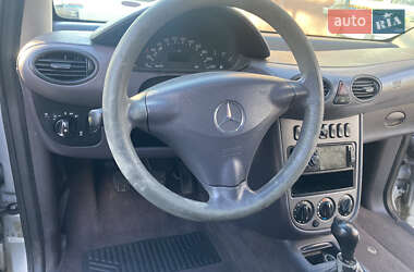 Хэтчбек Mercedes-Benz A-Class 2002 в 