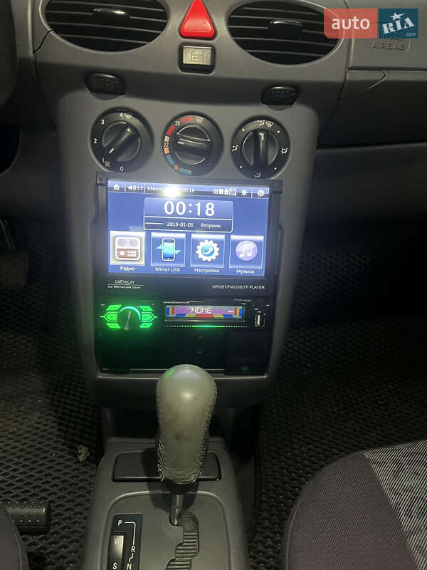 Хэтчбек Mercedes-Benz A-Class 2001 в Киеве